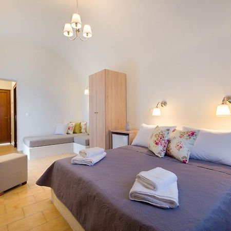 Aparthotel Alexander'S Great View à Fira  Extérieur photo