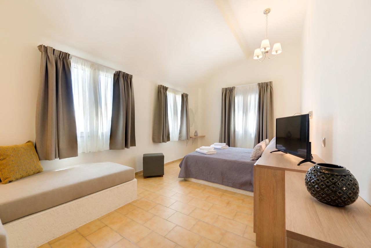 Aparthotel Alexander'S Great View à Fira  Extérieur photo